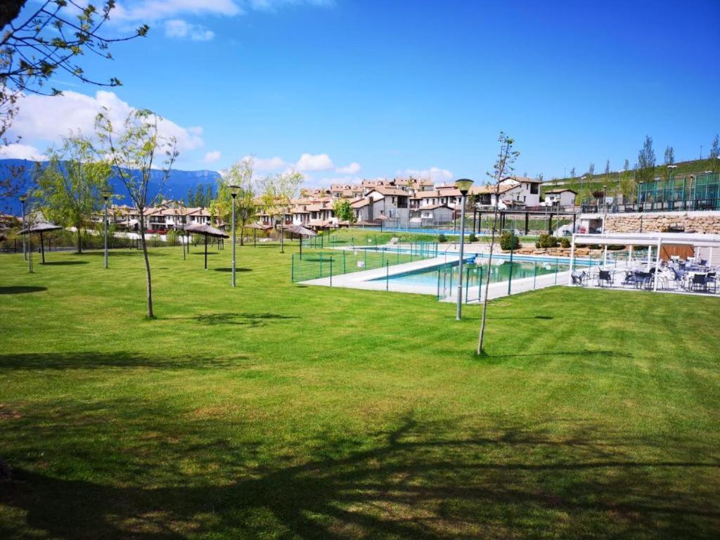 Sol Badaguas Jaca Villa Exterior foto